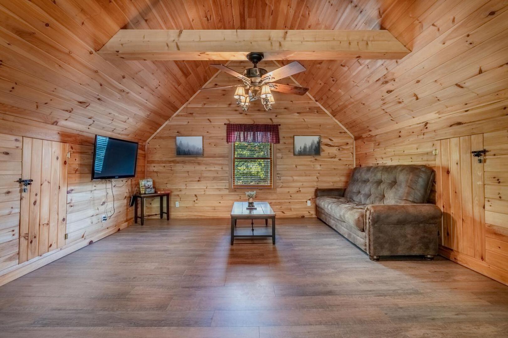 Bear Necessities By Eden Crest Chalet